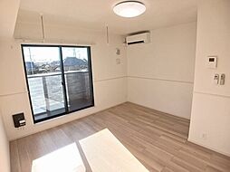 スロノス 203 2階1LDKのリビング/ダイニング