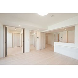 東京メトロ有楽町線 豊洲駅 徒歩14分の賃貸マンション 4階3LDKのリビング/ダイニング