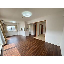 クレストフォルム横浜鶴見ディアガーデン 603 6階3LDKのリビング/ダイニング