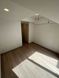 横浜市営地下鉄ブルーライン 伊勢佐木長者町駅 徒歩7分の賃貸マンション 9階1Kのリビング/ダイニング