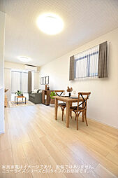 ショー・Ｔ 101 1階1LDKのリビング/ダイニング