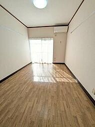 セントラルヒルズ A107 1階ワンルームの室内