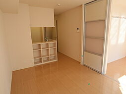 ドルチェ伊勢町 101 1階2LDKのリビング/ダイニング