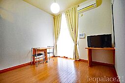 京急本線 花月総持寺駅 徒歩6分の賃貸アパート 2階1Kのリビング/ダイニング