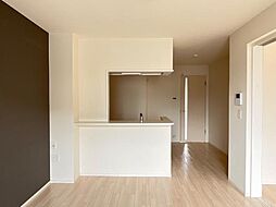 エトワール 1階1LDKのリビング/ダイニング