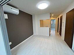 JR鹿児島本線 香椎駅 徒歩5分の賃貸アパート 2階2LDKのリビング/ダイニング