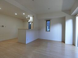 東急東横線 学芸大学駅 徒歩9分の賃貸マンション 1階1LDKのリビング/ダイニング