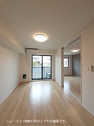 エスポワールくわな　II 102 1階1LDKのリビング/ダイニング