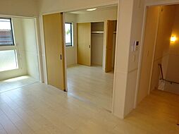 近鉄名古屋線 白子駅 徒歩19分の賃貸アパート 2階2LDKの室内