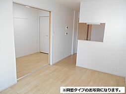 JR関西本線 春田駅 徒歩12分の賃貸アパート 1階1LDKのリビング/ダイニング