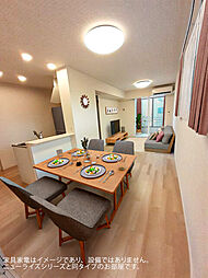 グランディールＣ−2 101 1階1LDKのリビング/ダイニング