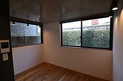 ｔｒｉａｓ白金台 201 1階ワンルームのリビング/ダイニング