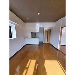 名鉄河和線 成岩駅 徒歩4分の賃貸マンション 3階3LDKのリビング/ダイニング