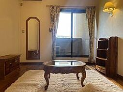 セザンヌ松井 106 1階ワンルームのリビング/ダイニング