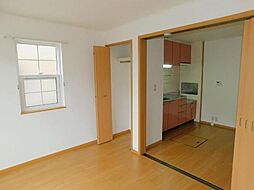 フォンタ−ナ 1階2DKのリビング/ダイニング