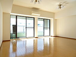 半蔵門ハウス 503 5階1LDKのリビング/ダイニング