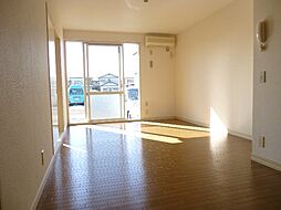 小田急小田原線 相模大野駅 バス15分 大沼小学校前下車 徒歩5分の賃貸アパート 2階2LDKのリビング/ダイニング