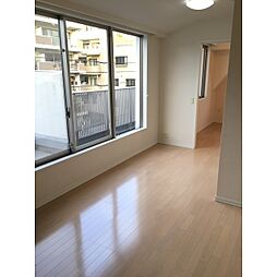 コンフォリア市谷薬王寺 404 4階1LDKのリビング/ダイニング