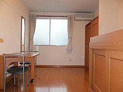 レオパレスレインボードロップス 102 1階1Kのリビング/ダイニング