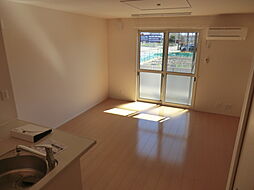 プレイス東かの里 101 1階1LDKのリビング/ダイニング