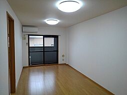 フレイグランス・笠原 204 2階2LDKのリビング/ダイニング