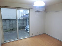 京王線 千歳烏山駅 徒歩3分の賃貸アパート 1階1Kのリビング/ダイニング