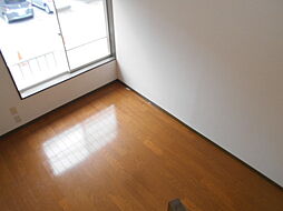京王線 高幡不動駅 徒歩7分の賃貸アパート 1階ワンルームのリビング/ダイニング