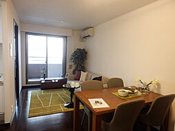 東急大井町線 上野毛駅 徒歩2分の賃貸マンション 2階2LDKのリビング/ダイニング