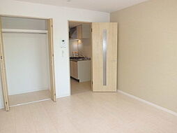 リブリ・クレイン 105 1階1Kのリビング/ダイニング