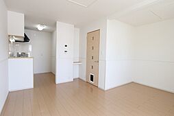 名古屋市営鶴舞線 平針駅 バス8分 梅森台三丁目下車 徒歩11分の賃貸アパート 2階2LDKのリビング/ダイニング