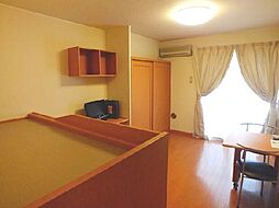 レオパレスｓｏｌｅｉｌ　総庭 205 2階1Kのリビング/ダイニング