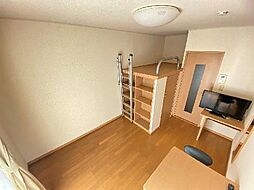 レオパレス岸町 113 1階1Kのリビング/ダイニング