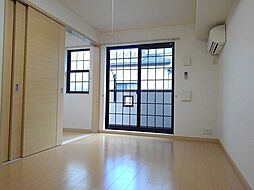 ソレイユ 1階1LDKのリビング/ダイニング