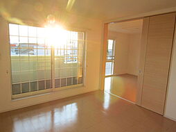 フルール 2階2LDKのリビング/ダイニング