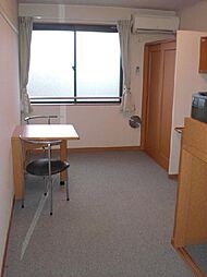 レオパレスヒルズ日野II 102 1階1Kのリビング/ダイニング