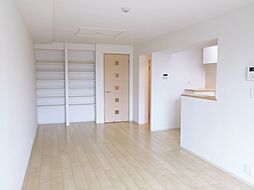 シェロマ 204 2階1LDKのリビング/ダイニング