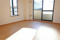 チェスナッツ 201 2階1Kのリビング/ダイニング