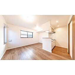 京王井の頭線 新代田駅 徒歩5分の賃貸マンション 2階1LDKのリビング/ダイニング