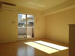 アイ．ヴィレッジ 104 1階ワンルームのリビング/ダイニング