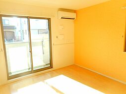 シャングリラ 101 1階1LDKのリビング/ダイニング