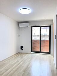 フローラ 101 1階1LDKのリビング/ダイニング