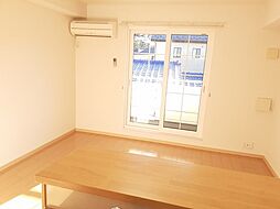 ウィスティリア 202 2階1LDKのリビング/ダイニング