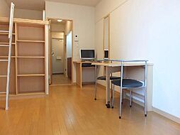 レオパレスブルーム　スミ 110 1階1Kのリビング/ダイニング