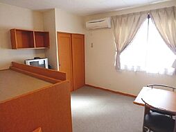 レオパレス若葉 204 2階1Kのリビング/ダイニング