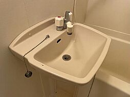 JR高崎線 高崎駅 バス7分 下中居東下車 徒歩5分の賃貸アパート 2階1Kのリビング/ダイニング