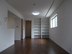 レジデンス坂の上 201 2階1LDKのリビング/ダイニング