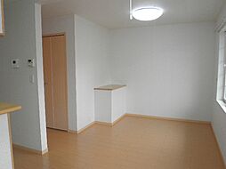 カーサ　リエート 201 2階1LDKのリビング/ダイニング