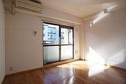 シィルクラール　アイビー 304 3階ワンルームのリビング/ダイニング