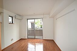 ル・アンジェ 102 1階1Kのリビング/ダイニング