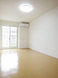 JR御殿場線 裾野駅 徒歩7分の賃貸アパート 1階1LDKのリビング/ダイニング